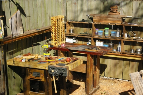 Outdoor workbenches